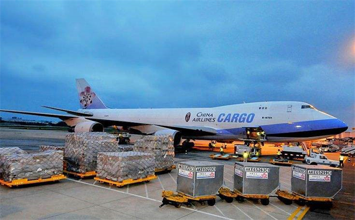 和田空运郑州机场快递电话号码查询